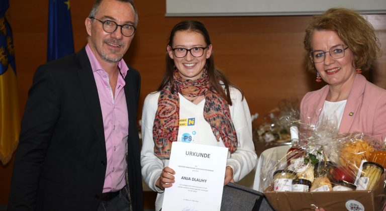Anja Dlauhy NÖLV Ehrung